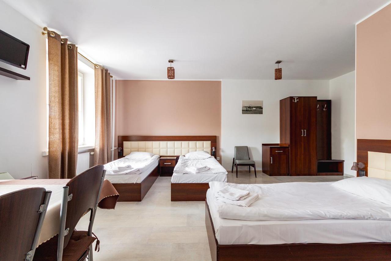 Avion Hotel Świdnik المظهر الخارجي الصورة