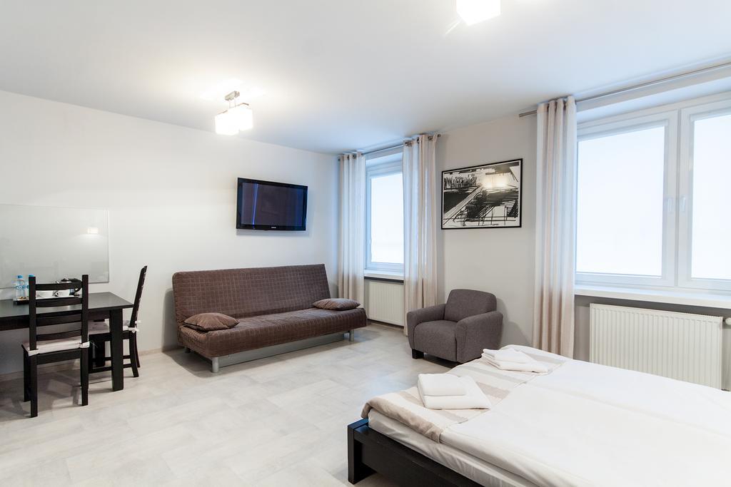 Avion Hotel Świdnik المظهر الخارجي الصورة